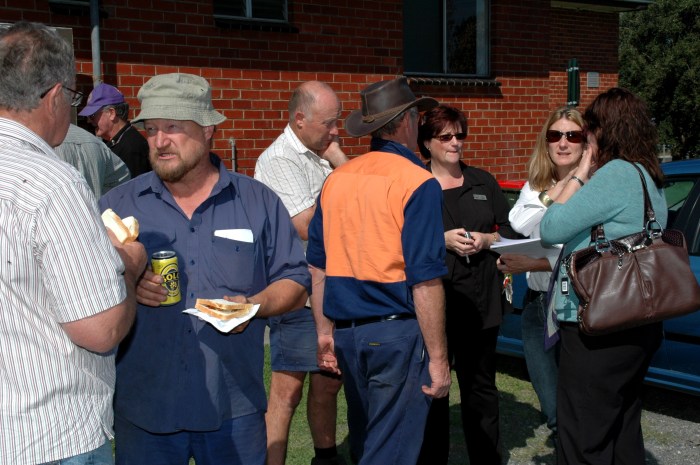 12 Meeting on Holy Ground Apr 9, '09 024.jpg